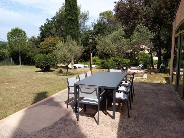 Comorebi Provence Entrecasteaux Eksteriør billede