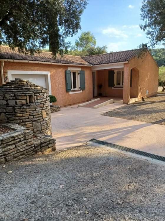 Comorebi Provence Entrecasteaux Eksteriør billede