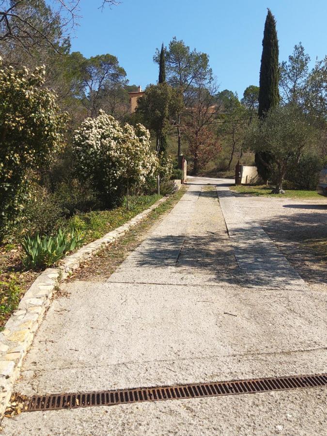 Comorebi Provence Entrecasteaux Eksteriør billede